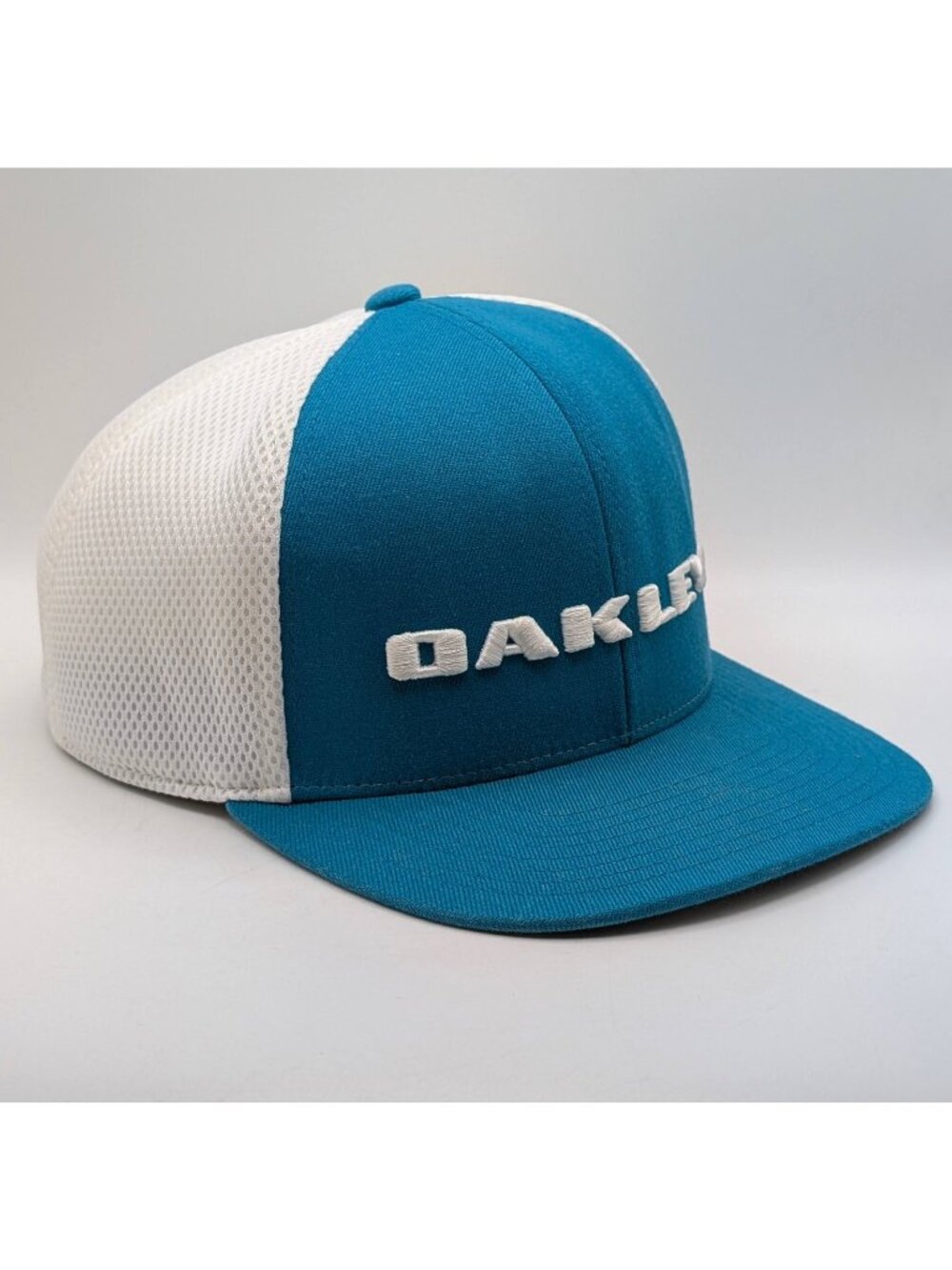 Oakley Hat Snapback Trucker Mesh Baseball Cap Spellout Logo Teal Blue White Y2K